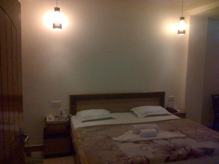 Hotel Ganesha Inn Tapovan Eksteriør bilde