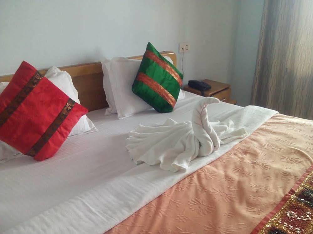 Hotel Ganesha Inn Tapovan Eksteriør bilde
